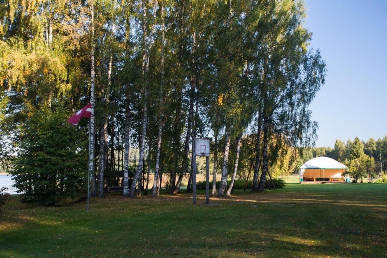 Atputas Komplekss Godeli Усма Екстер'єр фото